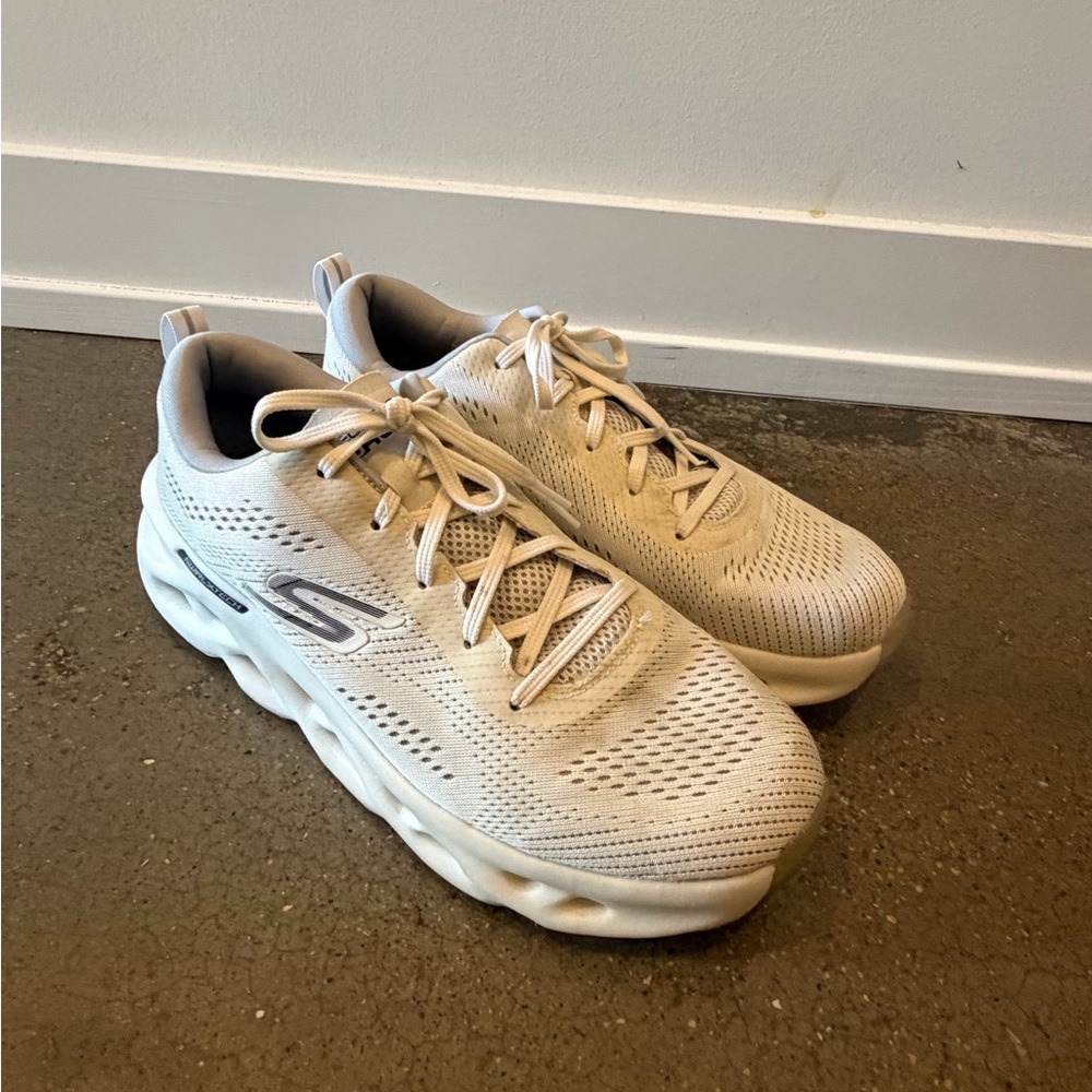 Skechers Go Run Swirl Tech foam Men’s 10.5 White (Goodyear rubber) - Picture 3 of 7